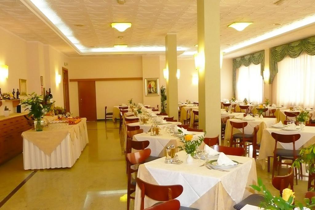 Hotel Costa Verde Pineto Exteriér fotografie